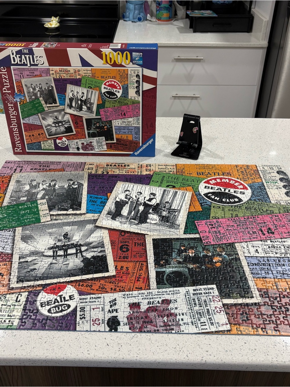 Ravensburger Beatles Collage 1000-Piece Puzzle - Red, Blue, Green, Orange, Pink